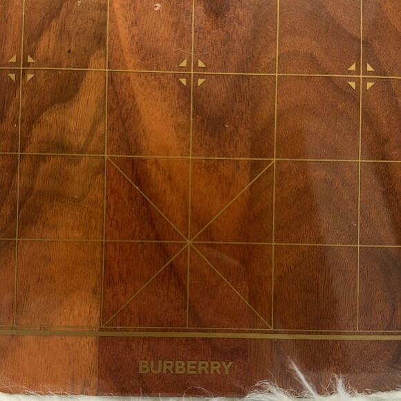 Burberry Gold Embossed Wooden Chinese Chess Board Year of the Tiger - Picture 4 of 9